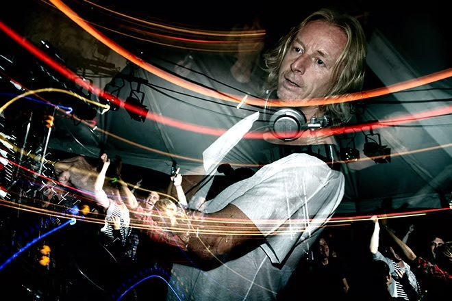 DJ Hell odwołuje występ po kradzieży USB z „niewydaną muzyką” w Mediolanie